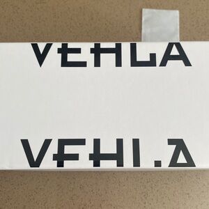 Brand new, Vehla Kaia Sunglasses in Malbec